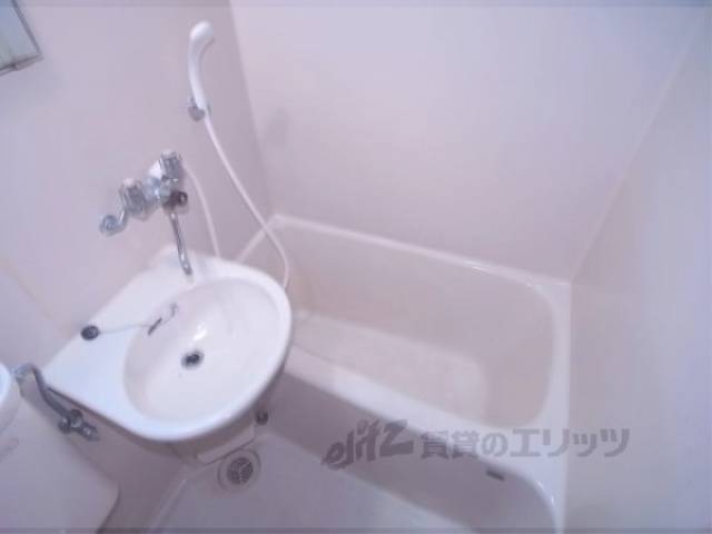 風呂　お風呂とトイレの掃除が一度で済みます