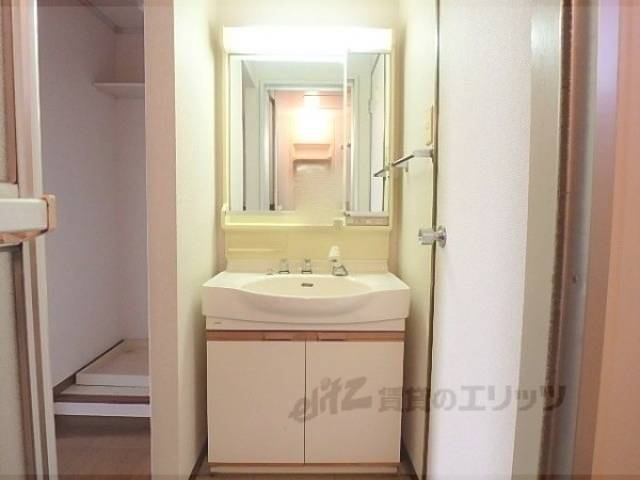 洗面所　独立洗面台