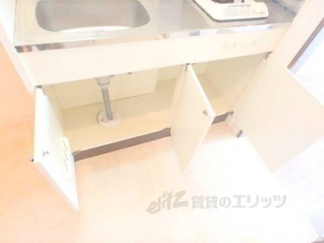 キッチン　下部収納