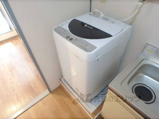 洗濯機置場　洗濯機