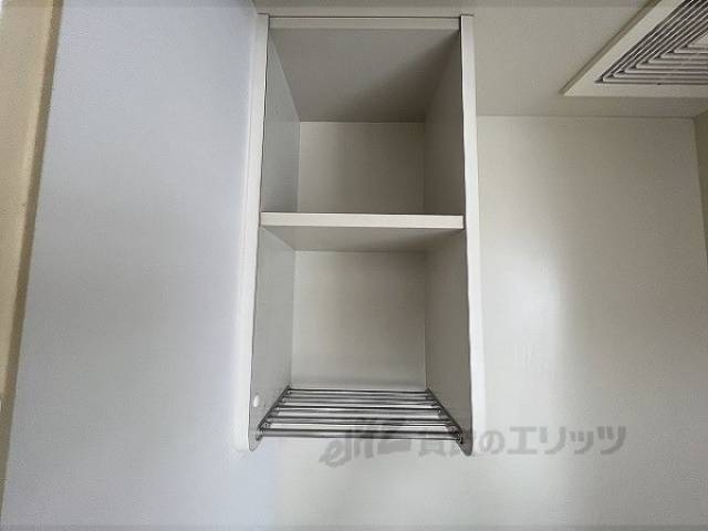 収納　キッチン上