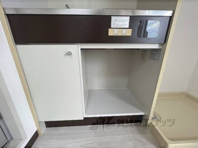収納　キッチン下