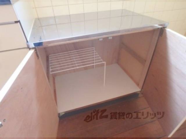 キッチン　キッチン下部収納