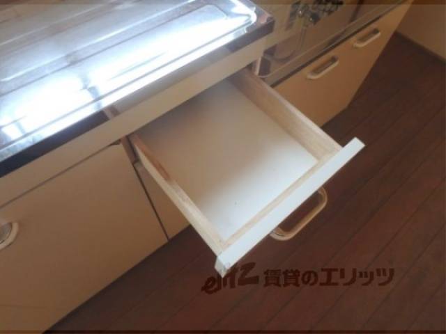 キッチン　キッチン下部収納