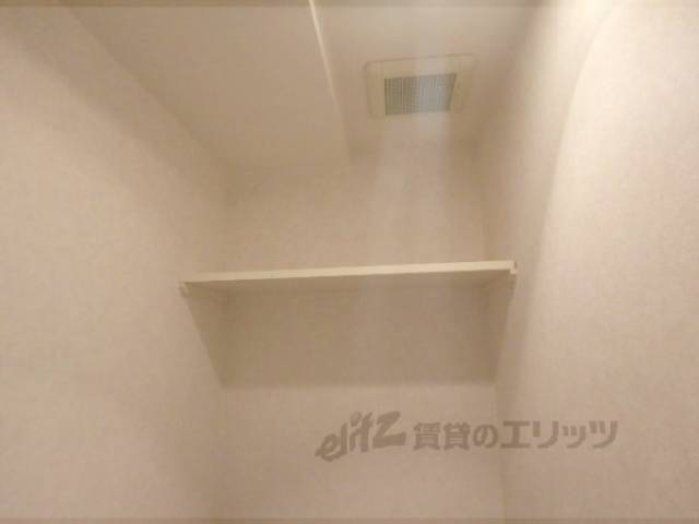 トイレ上部棚
