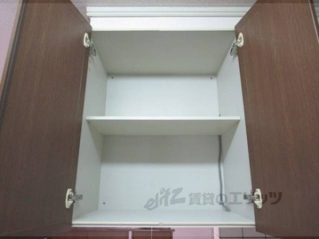 キッチン　上部収納