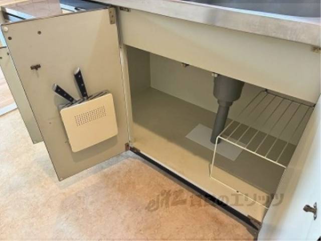 キッチン　下部収納