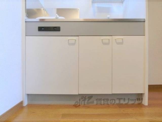 キッチン　下部収納