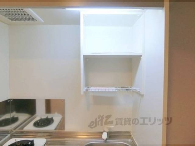 キッチン　上部収納