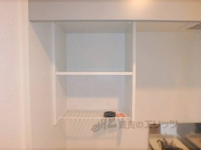 キッチン　上部収納