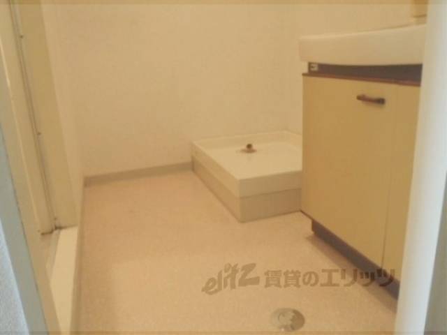 洗面所　脱衣所には洗濯機設置可