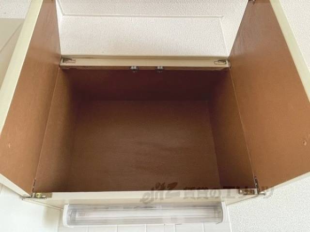 キッチン　上部収納