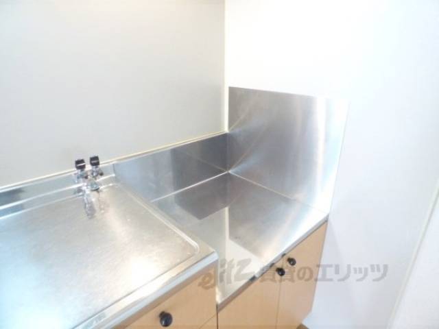 キッチン　コンロ置き場