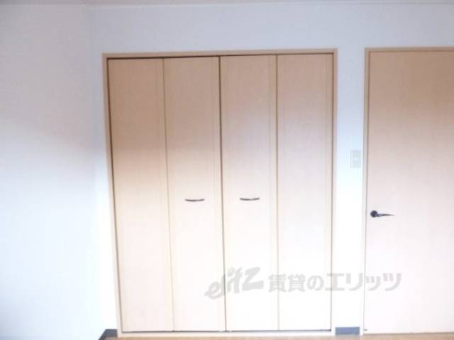 洋室　２階　6帖