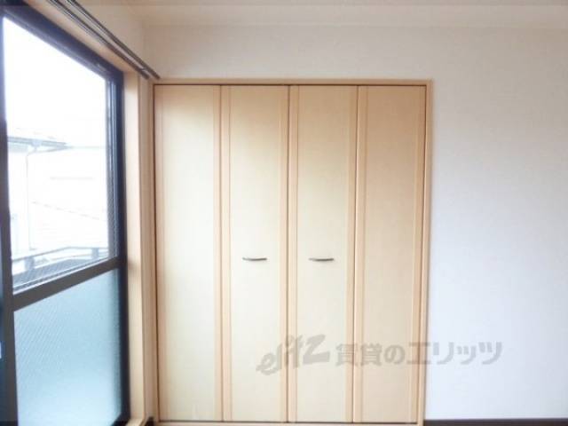 洋室　2階　6.7帖