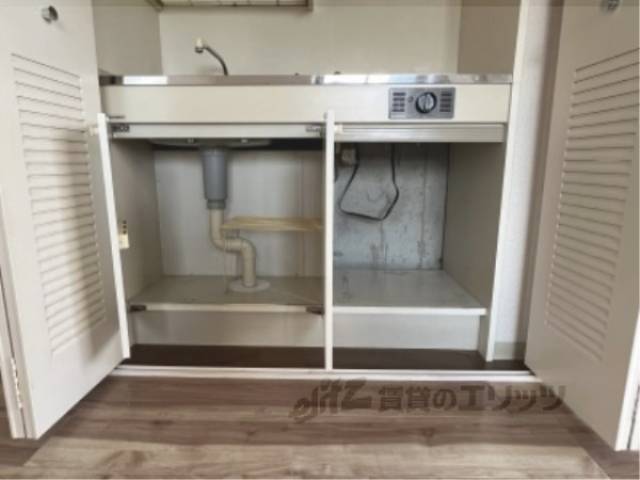 キッチン　収納下部