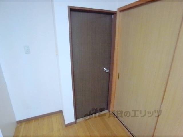 部屋入り口