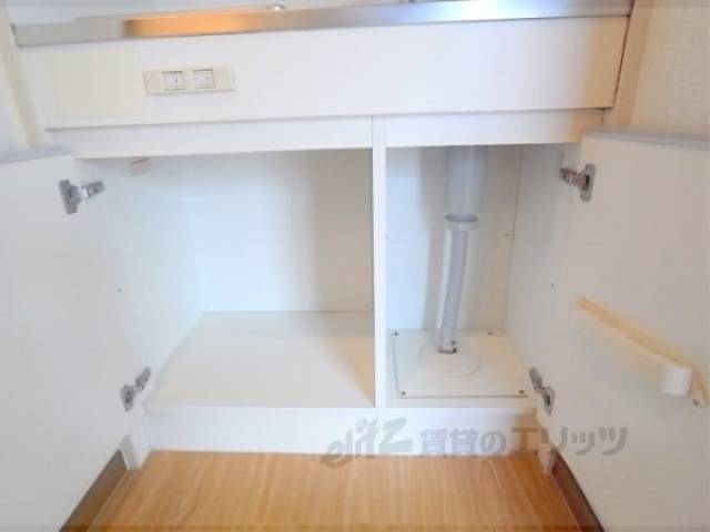 キッチン　下部収納