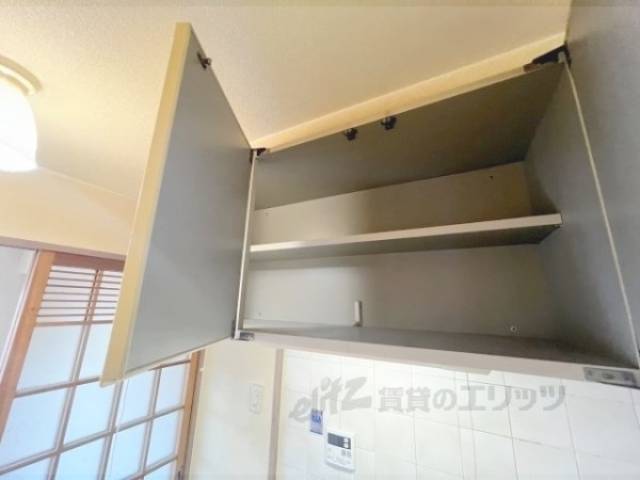 キッチン　収納上部
