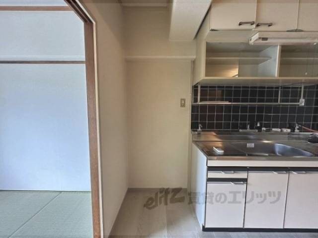 冷蔵庫置場