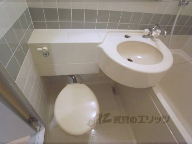 ユニットバス　お掃除楽々です