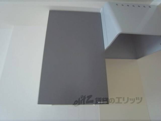 収納　キッチン上部　上部にも収納あります