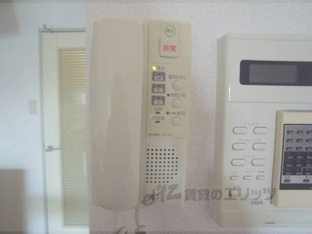 ドアホン　防犯面も安心です