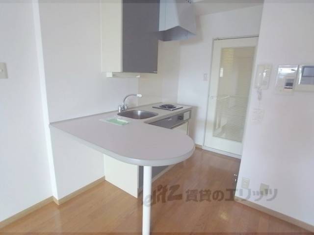 キッチン　カウンターキッチンでお洒落です