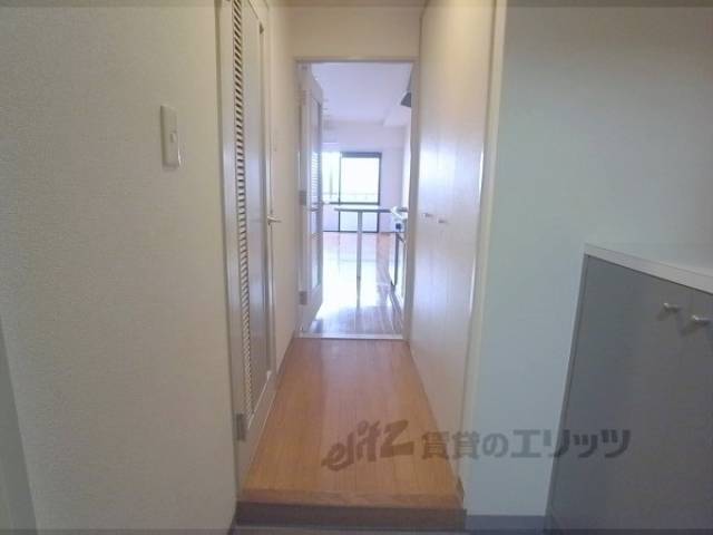 廊下　広めの廊下です