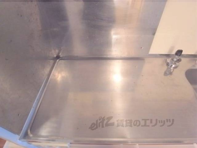 キッチン　コンロ置き場
