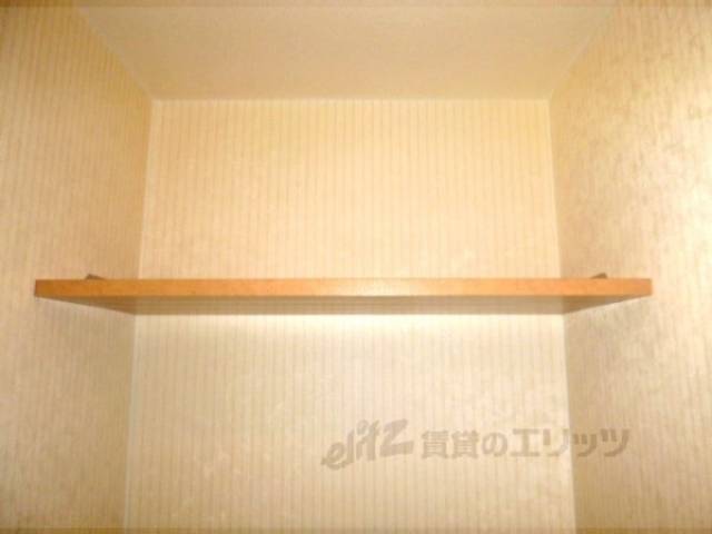 トイレ　収納棚