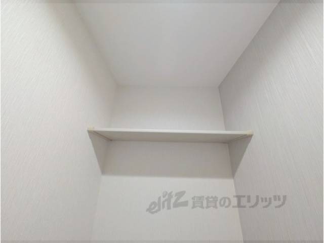 トイレ　棚