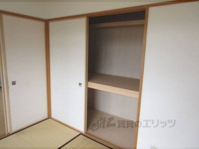 収納　押し入れ