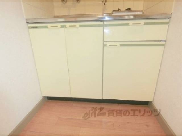 キッチン　下部収納