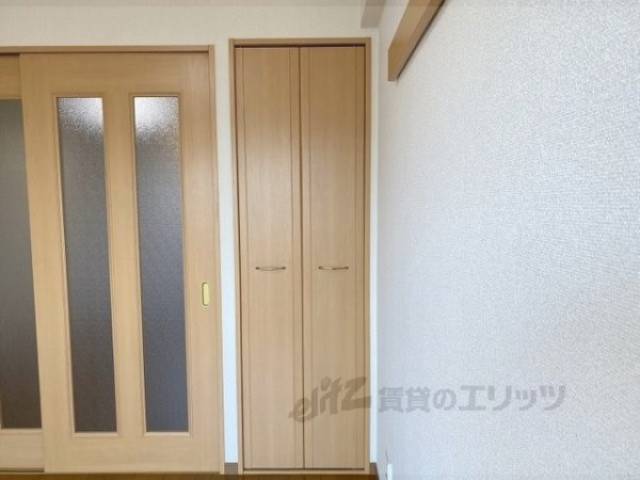 洋室　洋室５帖