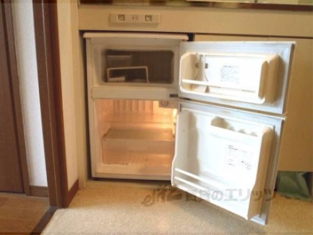 冷蔵庫置場　ミニ冷蔵庫