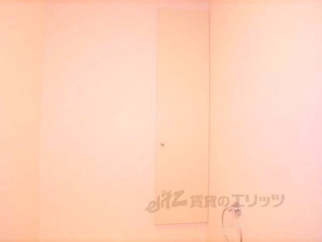 トイレ　収納
