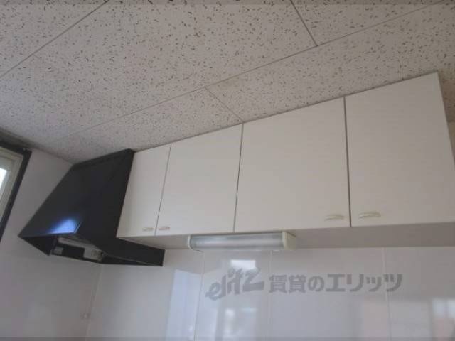 キッチン　収納