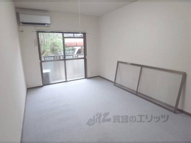 洋室　広々したお部屋になっています