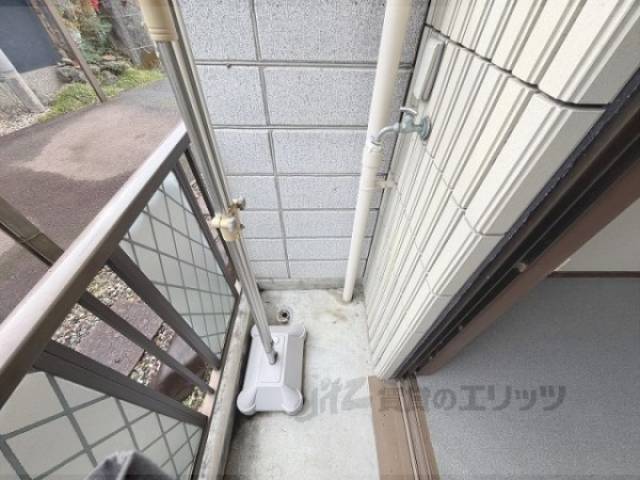 洗濯機置場　ベランダにあります