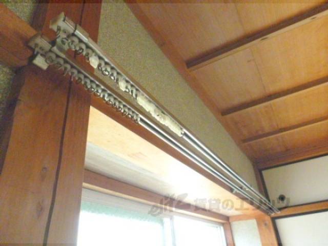 カーテンレール
