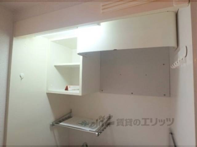 キッチン　上部収納