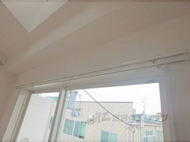 カーテンレール