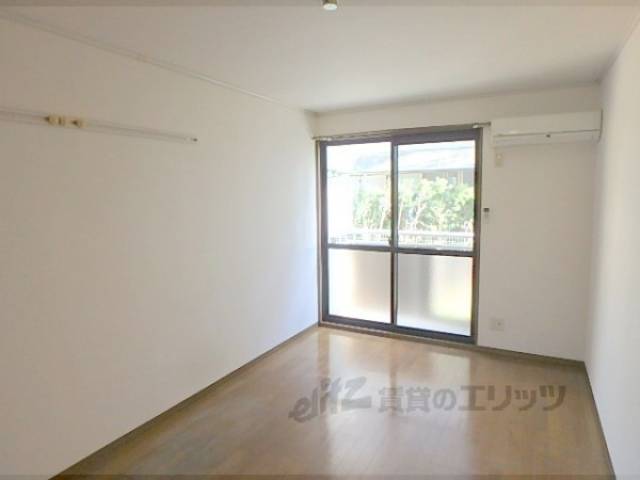 洋室　1階でも日が良く当たります