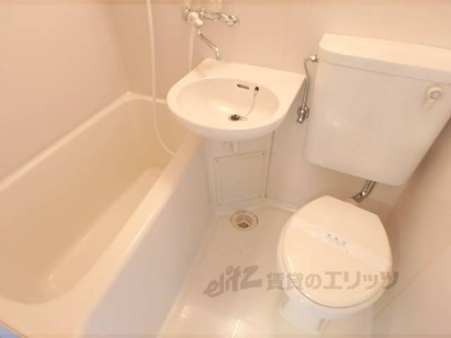 ユニットバス　お掃除らくちんなユニットバスです