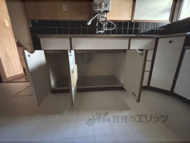 キッチン　下部収納