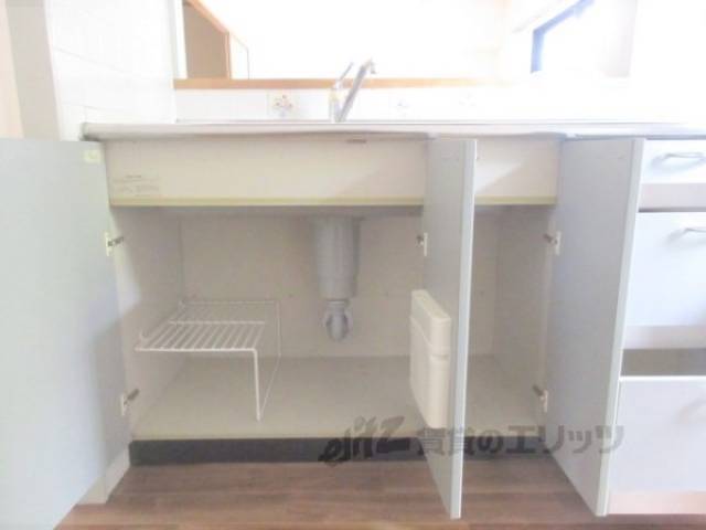 キッチン　下部収納