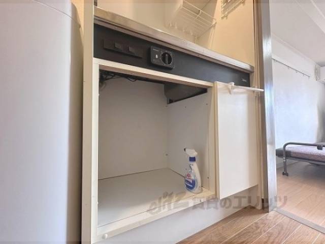 キッチン　シンク下収納