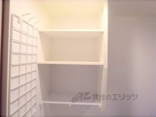 キッチン　上部収納