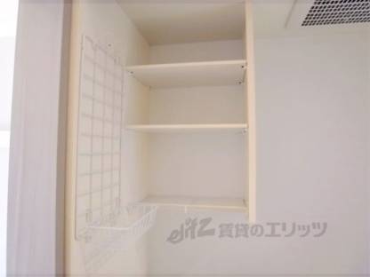 キッチン　上部収納